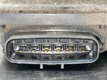 Load image into Gallery viewer, THROTTLE BODY Toyota Highlander Camry Scion TC Rav 4 Sienna Venza 2009 09 10 11 - NW537610