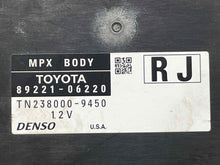Load image into Gallery viewer, Computer Toyota Camry 2016 - NW537546