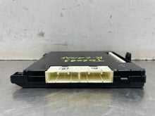 Load image into Gallery viewer, Computer Toyota Camry 2016 - NW537546