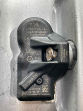 Load image into Gallery viewer, WHEEL RIM 320i 328D 328i 335i 428i 435i Active 3 12-15 17x7-1/2 - NW537745