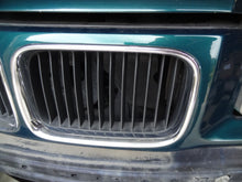 Load image into Gallery viewer, Grille BMW 325I 1995 - NW98063