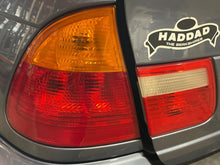 Load image into Gallery viewer, OUTER TAIL LIGHT LAMP BMW 323i 323ic 325ci 325i 2000-2005 Left - NW539561