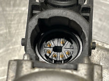 Load image into Gallery viewer, THROTTLE BODY MERCEDES C43 CL500 E430 1998 98 99 00 - NW366784
