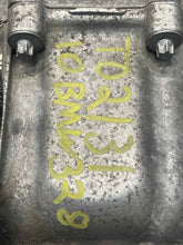 Load image into Gallery viewer, TRANSFER CASE BMW 530xi 528xi 328xi 332xi 2006 06 2007 07 2008 08 09 2010 10 - NW541149