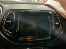 Load image into Gallery viewer, Radio Jeep Compass 2021 - NW541267