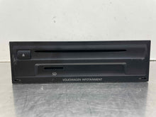 Load image into Gallery viewer, RADIO Volkswagen Golf Golf GTI 2016 16 2017 17 - NW541752