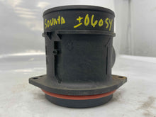 Load image into Gallery viewer, Mass Air Flow Sensor Meter MAF Azera Entourage Genesis Santa Fe 06-12 - NW5059