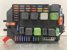 Load image into Gallery viewer, Fuse Box Mercedes-Benz SL500 2010 - NW247583