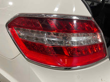 Load image into Gallery viewer, OUTER TAIL LIGHT LAMP E300 E350 E400 E550 E63 10 11 12 13 Left - NW518054