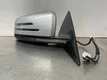 Load image into Gallery viewer, SIDE VIEW DOOR MIRROR E300 E350 E400 E550 E63 11 12 13 Right - NW435014