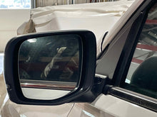 Load image into Gallery viewer, Side View Door Mirror Honda Pilot 2023 - NW542641