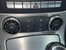 Load image into Gallery viewer, Temperature Controls MERCEDES SLK 2014 - NW543021