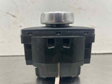 Load image into Gallery viewer, RADIO CLS550 CLS63 SLK250 SLK300 SLK350 SLK55 12 13 14 15 - NW542788