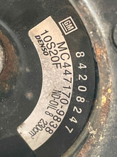 Load image into Gallery viewer, AC Compressor EXPRESS 3500 VAN 2021 - NW543238