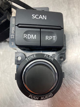 Load image into Gallery viewer, Radio Nissan Armada 2013 - NW369009