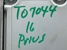 Load image into Gallery viewer, Computer Toyota Prius 2016 - NW543806