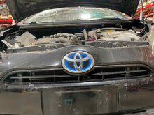 Load image into Gallery viewer, GRILLE Toyota Prius Prius V 2015 15 2016 16 2017 17 - NW543828