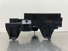Load image into Gallery viewer, Fuse Box FORD F150 PICKUP 2006 - NW544650