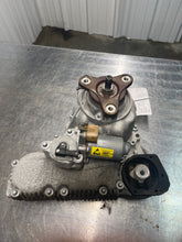 Load image into Gallery viewer, TRANSFER CASE BMW 530xi 528xi 328xi 332xi 2006 06 2007 07 2008 08 09 2010 10 - NW544101