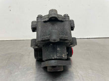 Load image into Gallery viewer, POWER STEERING PUMP 320i 323i 330i 1999 99 2001 01 - NW544618