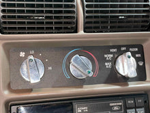 Load image into Gallery viewer, Temperature Controls Ford Mustang 2000 - NW544595