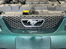 Load image into Gallery viewer, GRILLE Ford Mustang 99 00 01 02 03 04 - NW544530