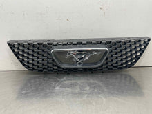 Load image into Gallery viewer, GRILLE Ford Mustang 99 00 01 02 03 04 - NW544530