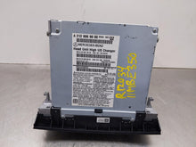 Load image into Gallery viewer, RADIO C250 C300 C350 C63 CLS550 CLS63 E300 E320 E350 E550 E63 R320 09-11 - NW369997