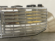 Load image into Gallery viewer, Grille Lincoln Navigator 2007 - NW370813