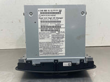 Load image into Gallery viewer, RADIO CONTROLS Mercedes-Benz CLA250 CLA45 2014 14 - NW545727