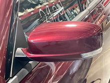 Load image into Gallery viewer, Side View Door Mirror Chrysler 300 2018 - NW545649