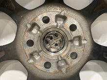 Load image into Gallery viewer, Wheel Rim Chrysler 300 2018 - NW545307