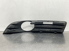 Load image into Gallery viewer, Grille Volkswagen Passat 2006 - NW98764