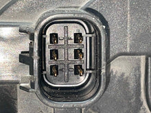 Load image into Gallery viewer, THROTTLE BODY Escaldes Silverado Tahoe Hummer Sierra 2500 Pickup 2009 09 10 11 - NW545300