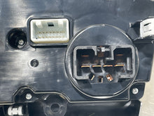 Load image into Gallery viewer, TEMPERATURE CONTROLS Subaru Legacy 2015 15 2016 16 2017 17 - NW370265