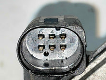 Load image into Gallery viewer, THROTTLE BODY Vw Beetle Jetta Rabbit 05 - 07 - NW371176