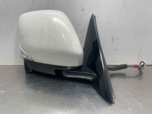 Load image into Gallery viewer, Side View Door Mirror INFINITI QX56 2012 - NW546226