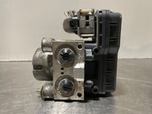Load image into Gallery viewer, ABS Pump Toyota Matrix 2007 - NW2620