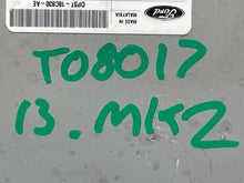 Load image into Gallery viewer, RADIO Lincoln MKZ 2013 13 2014 14 AM FM CD MP3 - NW547006