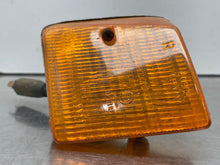 Load image into Gallery viewer, Park Lamp Light PORSCHE 928 1984 - NW83338
