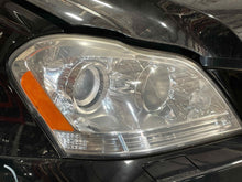 Load image into Gallery viewer, HEADLIGHT LAMP ASSEMBLY Gl320 Gl350 Gl450 Gl550 2007-2011 Right - NW547638