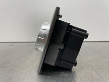 Load image into Gallery viewer, TEMPERATURE CONTROLS Subaru Forester 2005 05 2006 06 - NW373052