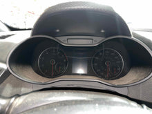 Load image into Gallery viewer, Speedometer Cluster Hyundai Veloster 2016 - NW547474