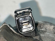 Load image into Gallery viewer, Starter Honda Accord Element TSX Accord CR-V 2008 08 2009 09 2010 10 2011 11 - NW548194