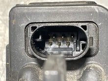 Load image into Gallery viewer, THROTTLE BODY Raider Pacifica Nitro Durango 07 08 - 11 - NW373684