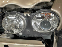 Load image into Gallery viewer, Headlight Lamp Assembly Jaguar XJ8 2004 - NW547636