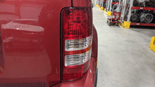 Load image into Gallery viewer, TAIL LIGHT LAMP Jeep Liberty 08 09 10 11 12 Right - NW373686