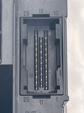 Load image into Gallery viewer, Temp Climate AC Heater Control Mercedes E320 E430 E420 S320 1996 96 97 98 99 - NW374292