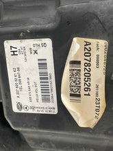 Load image into Gallery viewer, HEADLIGHT LAMP ASSEMBLY E300 E350 E400 E550 E63 10 11 12 13 Right - NW550095