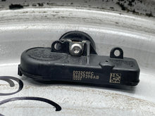 Load image into Gallery viewer, Wheel Rim Dodge 300C 2013 - NW550197